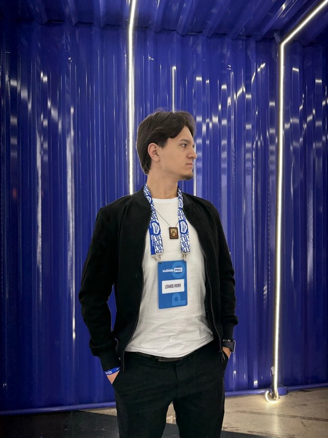 Leonardo Monteiro em evento de negócios